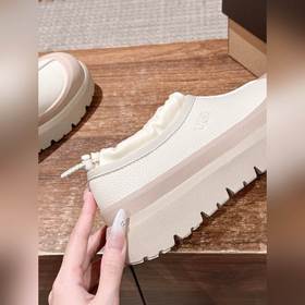 UGG Tasman Weather Hybrid Waterproo