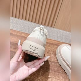 UGG Tasman Weather Hybrid Waterproo
