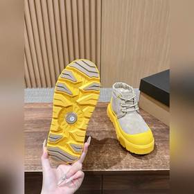 UGG Neumel Weather Hybrid Waterproof S