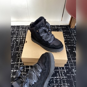 Повседневные зимние сапоги UGG с мехов
