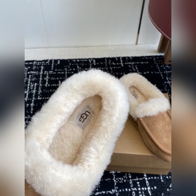 UGG Осень/Зима 2025 Новинки Anselie Mu