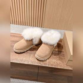 UGG Shearling-Lined Classic Short Boot