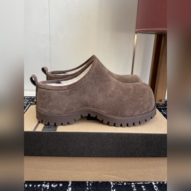Я полностью очарована слипонами UGG 25