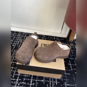 Я полностью очарована слипонами UGG 25