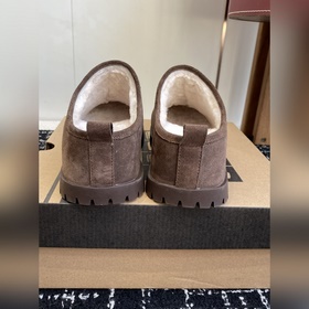 Я полностью очарована слипонами UGG 25