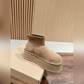 Новые сапоги UGG Oil-Stained New Dip B