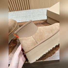 Новые сапоги UGG Oil-Stained New Dip B