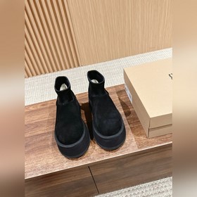 Новые сапоги UGG Oil-Stained New Dip B