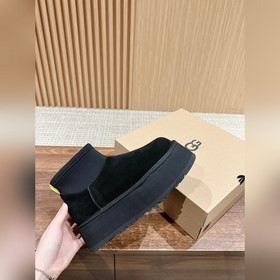 Новые сапоги UGG Oil-Stained New Dip B