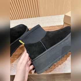 Новые сапоги UGG Oil-Stained New Dip B