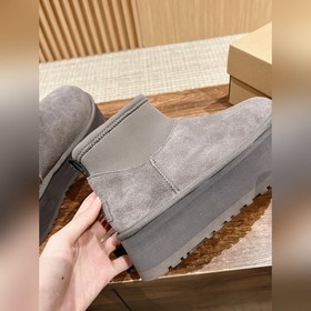 Новые сапоги UGG Oil-Stained New Dip B