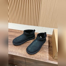 UGG Mini# Снежные сапоги с тонкой подо
