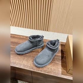 UGG Mini# Снежные сапоги с тонкой подо