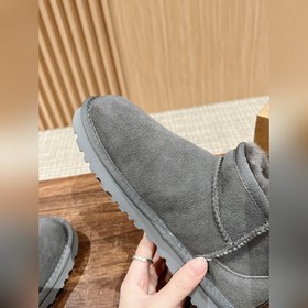 UGG Mini# Снежные сапоги с тонкой подо