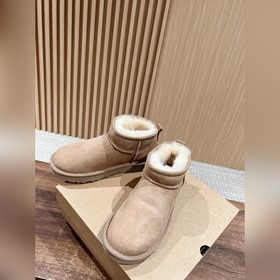 UGG Mini# Снежные сапоги с тонкой подо