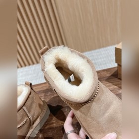 UGG Mini# Снежные сапоги с тонкой подо