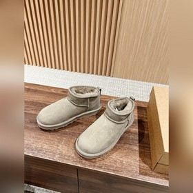 UGG Mini# Снежные сапоги с тонкой подо