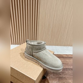 UGG Mini# Снежные сапоги с тонкой подо