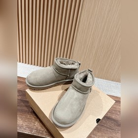 UGG Mini# Снежные сапоги с тонкой подо