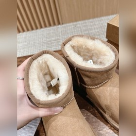 UGG 5845 Классические зимние сапоги Lo
