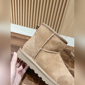 UGG 5845 Классические зимние сапоги Lo