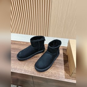 UGG 5845 Классические зимние сапоги Lo