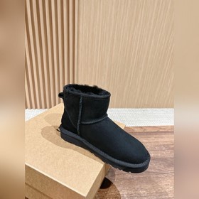 UGG 5845 Классические зимние сапоги Lo