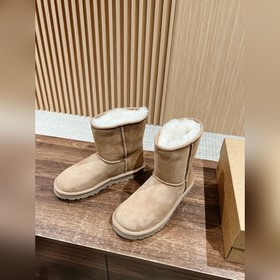 UGG 5825 Классические полусапоги до се