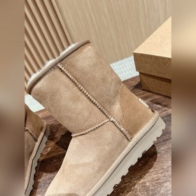 UGG 5825 Классические полусапоги до се