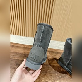 UGG 5825 Классические полусапоги Longf