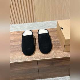 UGG Oil Slick New Style Low-Cut Slip-O