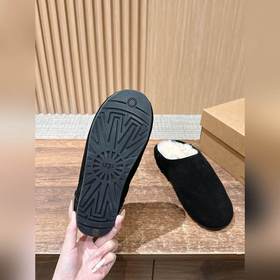 UGG Oil Slick New Style Low-Cut Slip-O