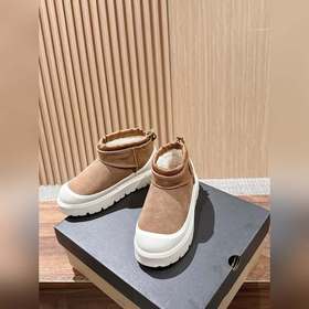 Снежные ботинки UGG Cl Ultra Mini Weat