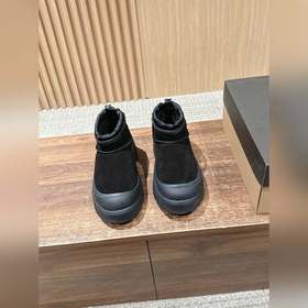 Снежные ботинки UGG Cl Ultra Mini Weat