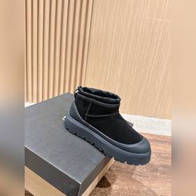 Снежные ботинки UGG Cl Ultra Mini Weat
