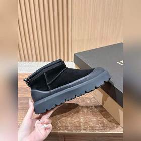 Снежные ботинки UGG Cl Ultra Mini Weat