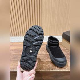 Снежные ботинки UGG Cl Ultra Mini Weat