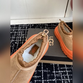UGG Tasman Weather Hybrid Slip-On — кл