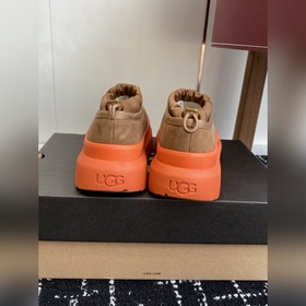UGG Tasman Weather Hybrid Slip-On — кл
