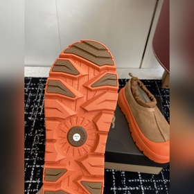 UGG Tasman Weather Hybrid Slip-On — кл