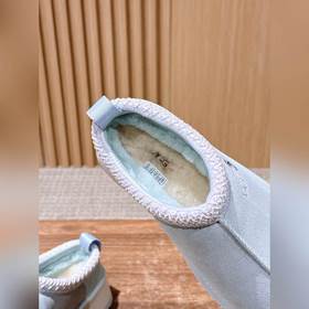 UGG Tazz Chunky Sole Slip-On Fur Bo