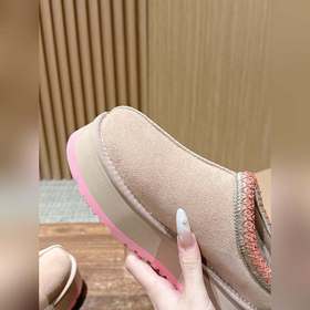 UGG Tazz Chunky Sole Slip-On Fur Bo