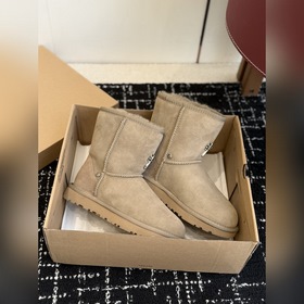 Снежные ботинки UGG x Crocs 25SS Coupl