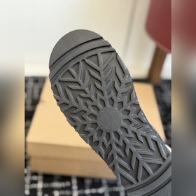 Снежные ботинки UGG x Crocs 25SS Coupl