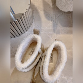 Новые утепленные зимние сапоги UGG с ш