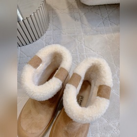 Новые утепленные снежные сапоги UGG с 