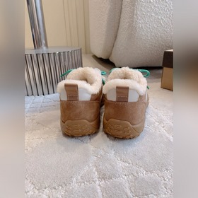 Новые ботинки UGG с толстой подошвой и