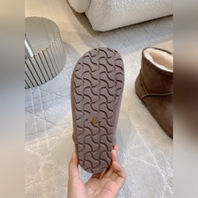 Новые утепленные снежные сапоги UGG с 