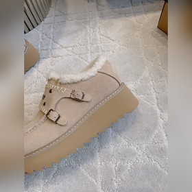 Новые ботинки UGG с шерстяной подкладк