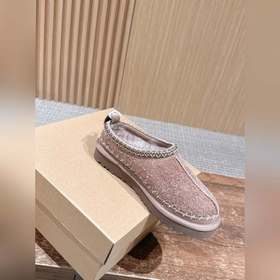 UGG Oil-Stained Bestseller Snow Boots 